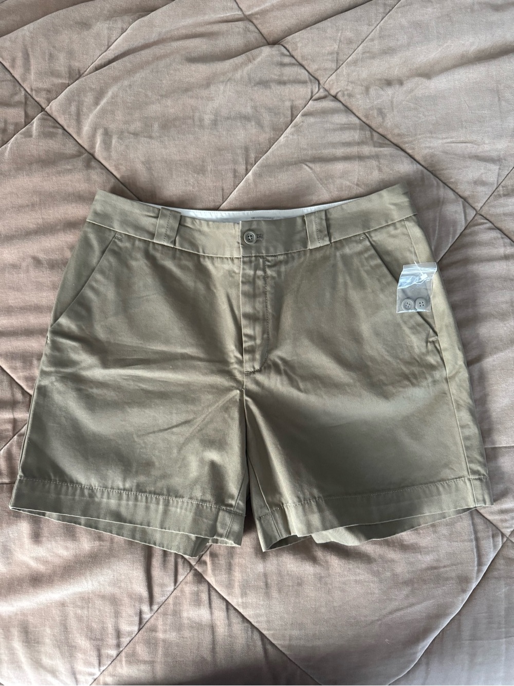 Women’s Gap flat-front khaki shorts